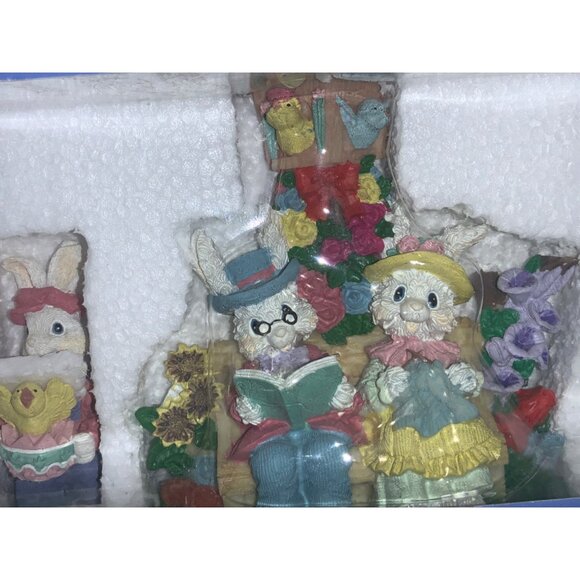 Easter Jubilee 3 Piece Figurine Set   Easter Village Figurines Never used - Picture 7 of 10